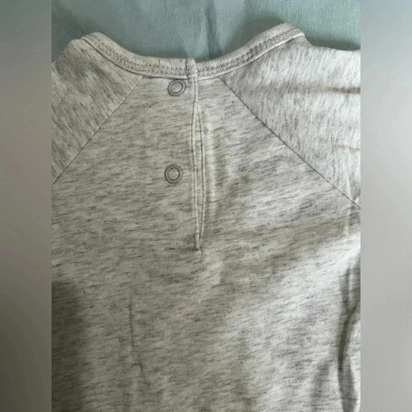 First Impressions Bundle of two onsie Size Newborn - Picture 5 of 9